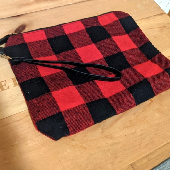Buffalo Plaid clutch/wristlet NWOT - Picture 8 of 10